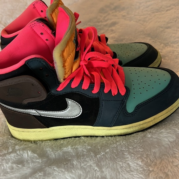 Nike Air Jordan 1 Retro High Tokyo Bio Hack GS (575441-201) Youth Size 6.5Y - Picture 4 of 8